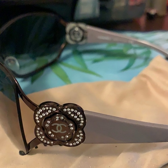 Chanel Gray Sunglasses - Picture 3 of 7